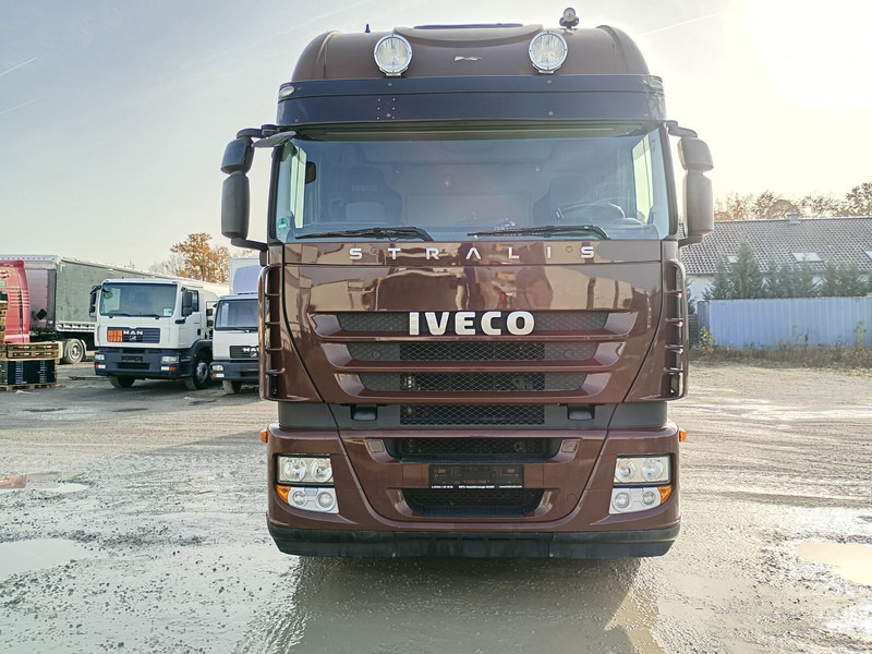 Iveco AS260S42Y/FS - Plachtové nákladné vozidlo, Auto s hydraulickou rukou: obrázok 4 Iveco AS260S42Y/FS - Plachtové nákladné vozidlo, Auto s hydraulickou rukou: obrázok 4