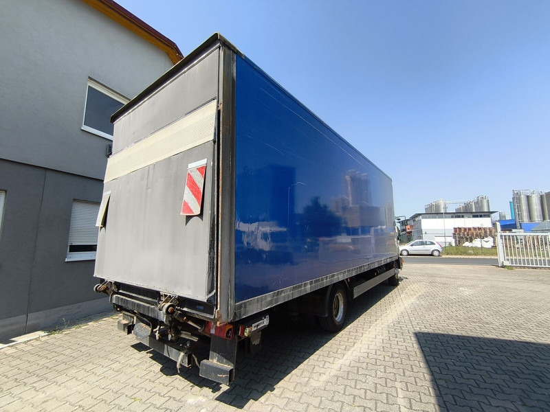 MAN LE 10.220 - Skříňový nákladní auto: obrázok 5 MAN LE 10.220 - Skříňový nákladní auto: obrázok 5