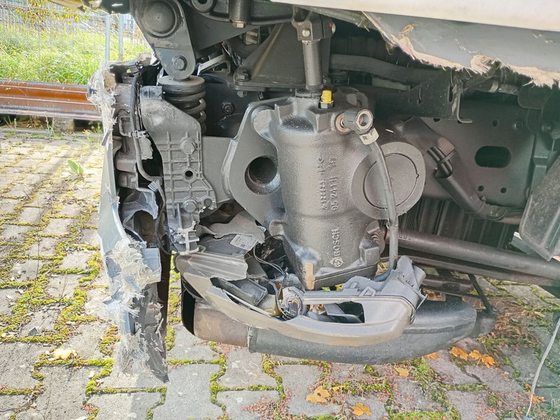 Podvozek s kabinou MAN TGL 12.250 Euro6 4x2 AHK: obrázok 13