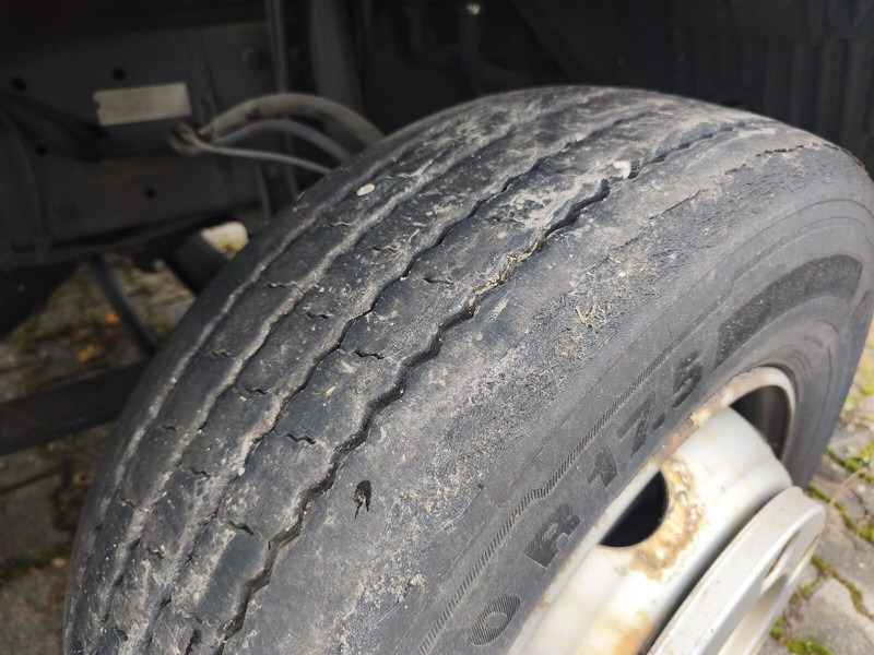 Podvozek s kabinou MAN TGL 12.250 Euro6 4x2 AHK: obrázok 10