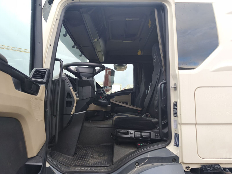 Podvozek s kabinou MAN TGL 12.250 Euro6 4x2 AHK: obrázok 15