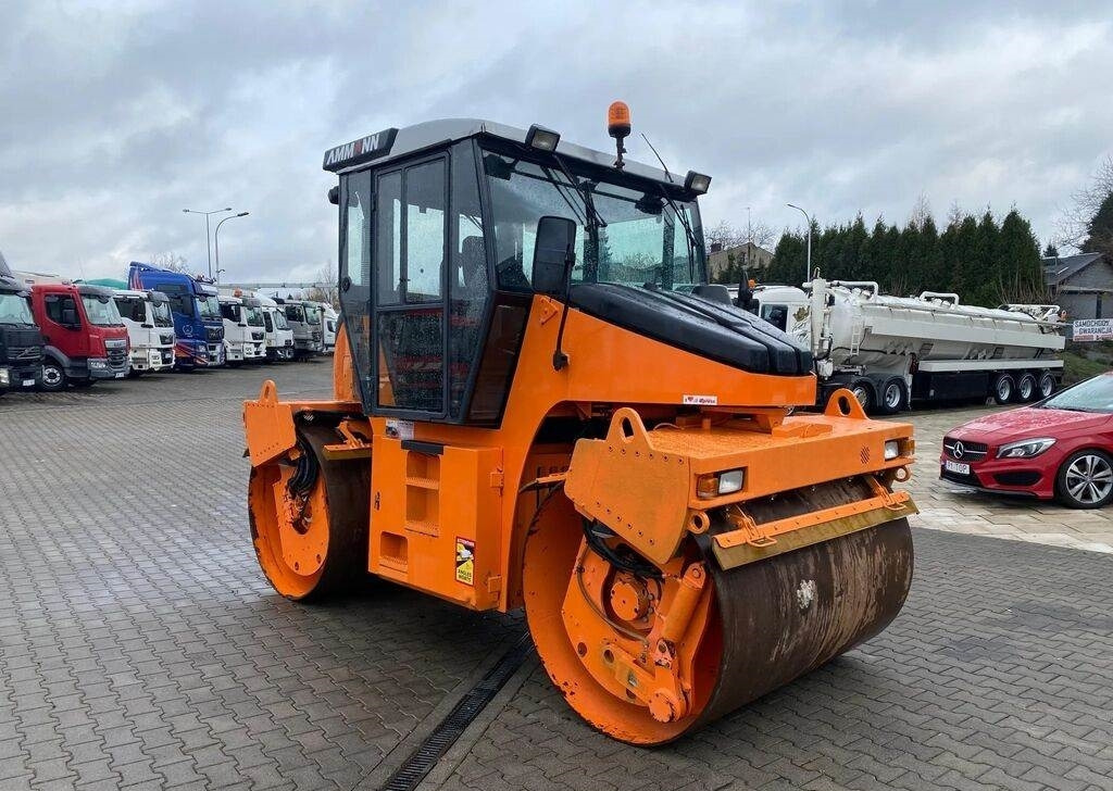 Ammann AV95-2 / VIBRATIONS / 1 OWNER / NEW SERVICE! - Cestný valec: obrázok 1 Ammann AV95-2 / VIBRATIONS / 1 OWNER / NEW SERVICE! - Cestný valec: obrázok 1