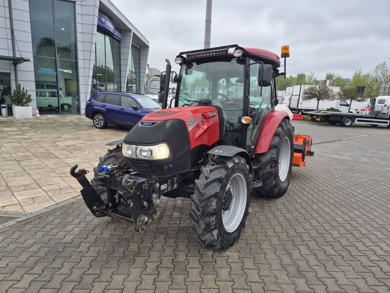 Case IH Farmall 75 / 2022 / Only 1853 MTH / Sweeper + Plow Extra / 1 OWN - Traktor: obrázok 4 Case IH Farmall 75 / 2022 / Only 1853 MTH / Sweeper + Plow Extra / 1 OWN - Traktor: obrázok 4