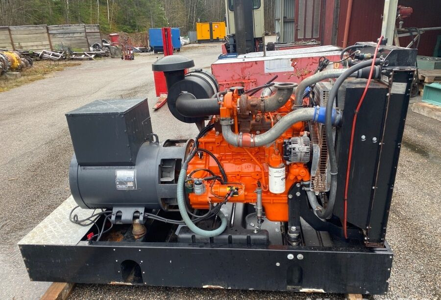 Diversen ECP34 2S4 - Iveco Engine,126kVA,New oils, filters, Mecc Alte ECP34 2S4 - Elektrický generátor: obrázok 3 Diversen ECP34 2S4 - Iveco Engine,126kVA,New oils, filters, Mecc Alte ECP34 2S4 - Elektrický generátor: obrázok 3