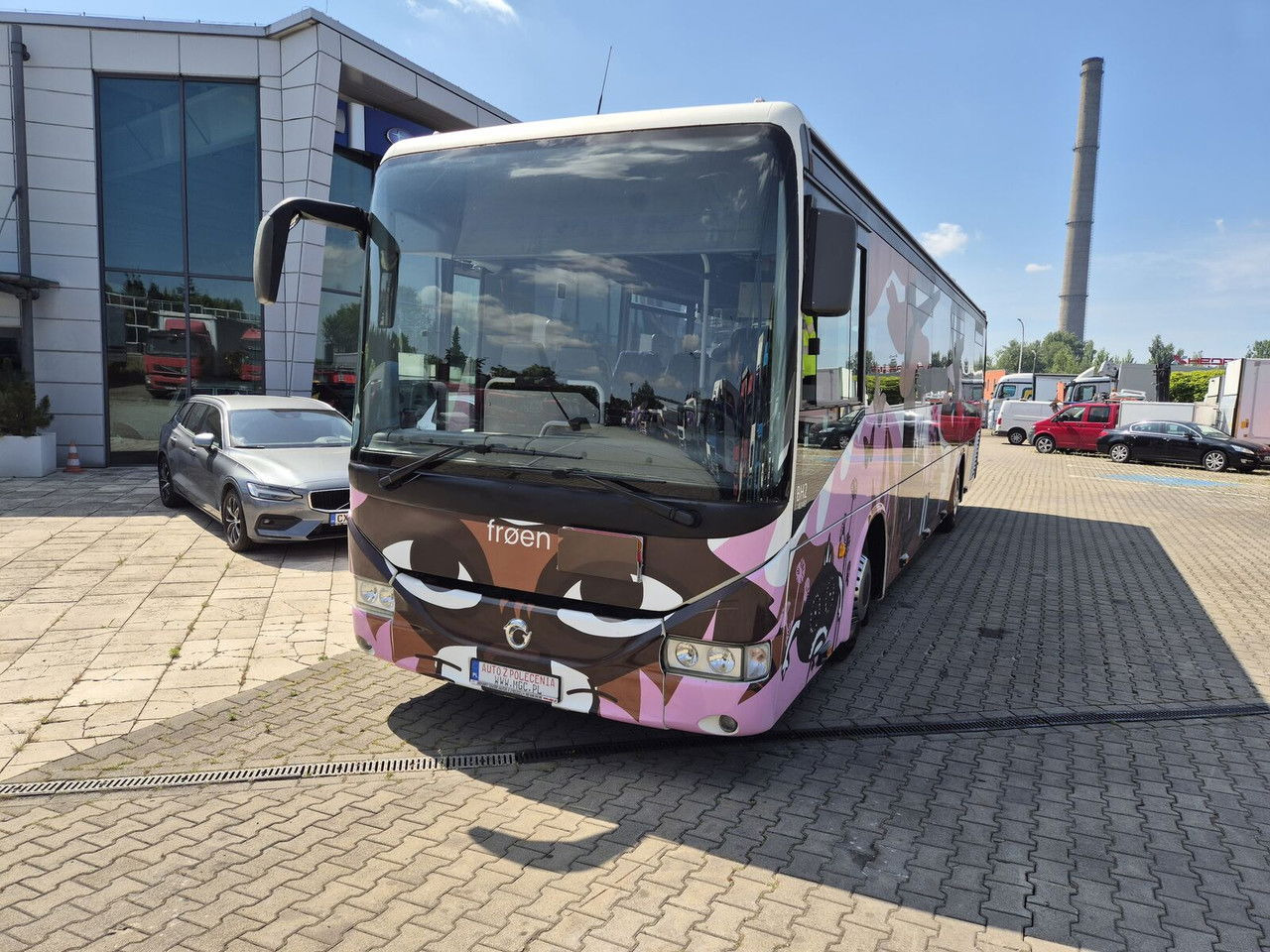 Irisbus 330 KM / Automat / 24 + 1 Seats / Like Camper / SO LAR Panels - Prímestský autobus: obrázok 2 Irisbus 330 KM / Automat / 24 + 1 Seats / Like Camper / SO LAR Panels - Prímestský autobus: obrázok 2