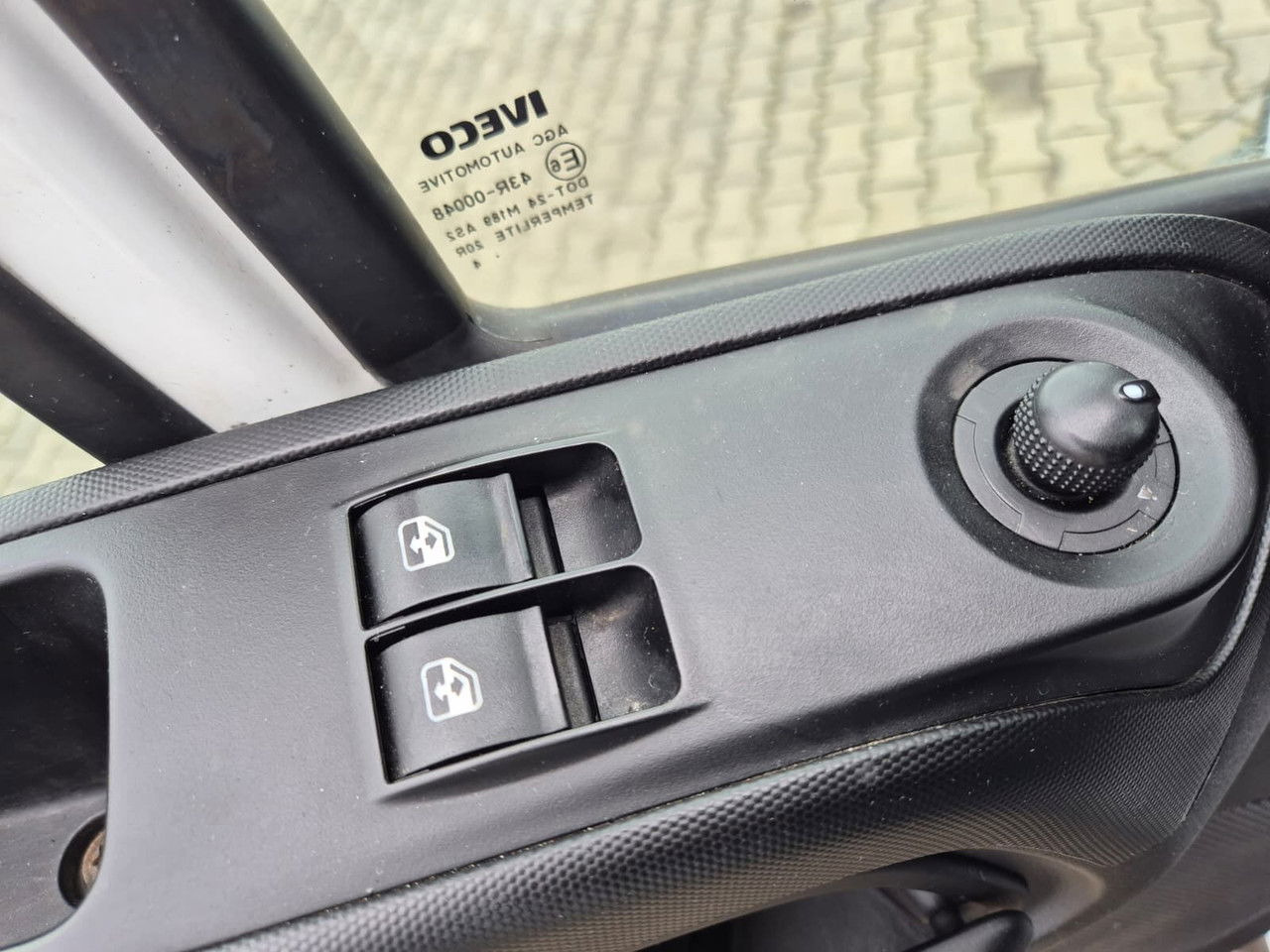 Leasing  Iveco Daily 35 35S15 / Doka / 1 Owner / LOW KM / 7 Seats Iveco Daily 35 35S15 / Doka / 1 Owner / LOW KM / 7 Seats: obrázok 25