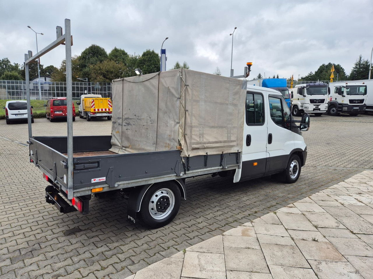 Leasing  Iveco Daily 35 35S15 / Doka / 1 Owner / LOW KM / 7 Seats Iveco Daily 35 35S15 / Doka / 1 Owner / LOW KM / 7 Seats: obrázok 7
