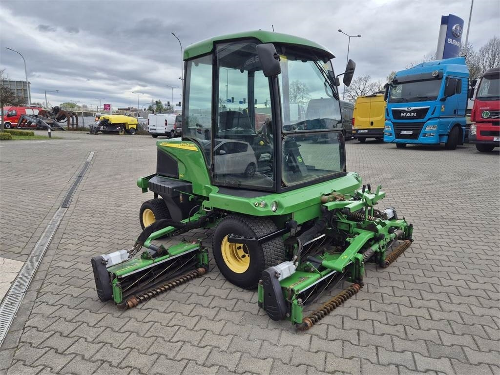 John Deere 1905 4WD / 2010 / SERVICED / CABIN! - Záhradná kosačka: obrázok 4 John Deere 1905 4WD / 2010 / SERVICED / CABIN! - Záhradná kosačka: obrázok 4