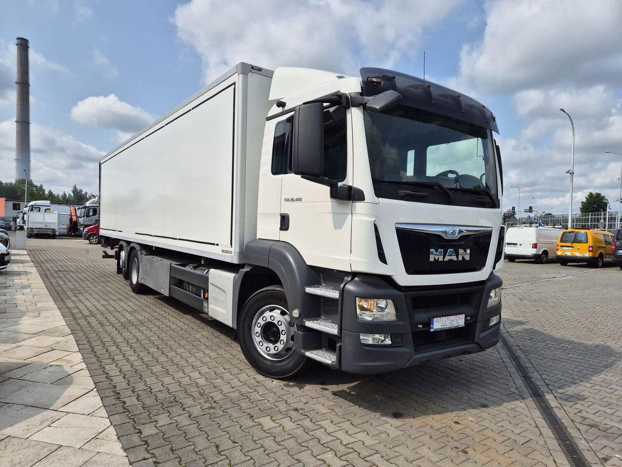 MAN TGS 26.400 - Skříňový nákladní auto: obrázok 4 MAN TGS 26.400 - Skříňový nákladní auto: obrázok 4