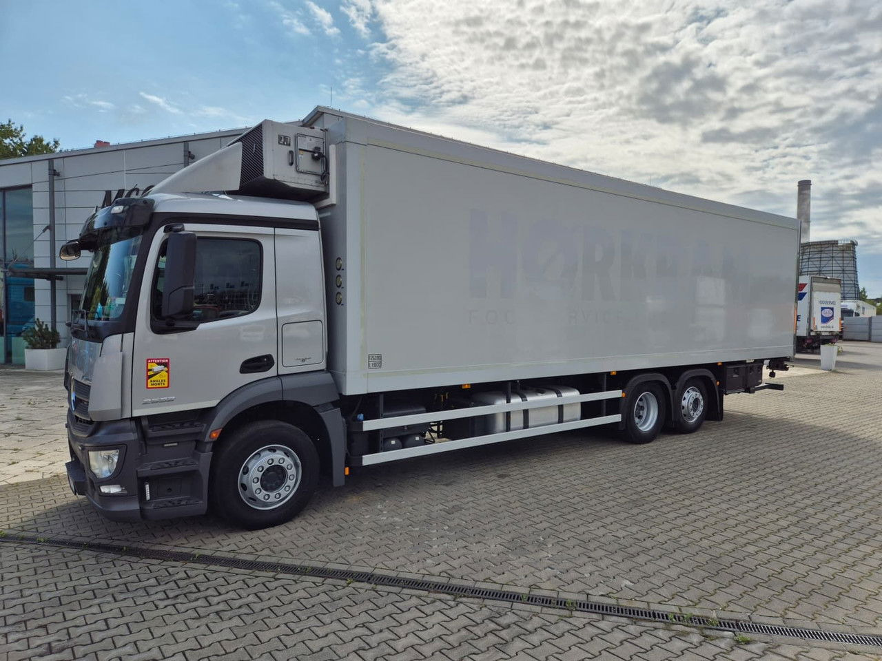Leasing  Mercedes-Benz Antos 2532 L Mercedes-Benz Antos 2532 L: obrázok 13
