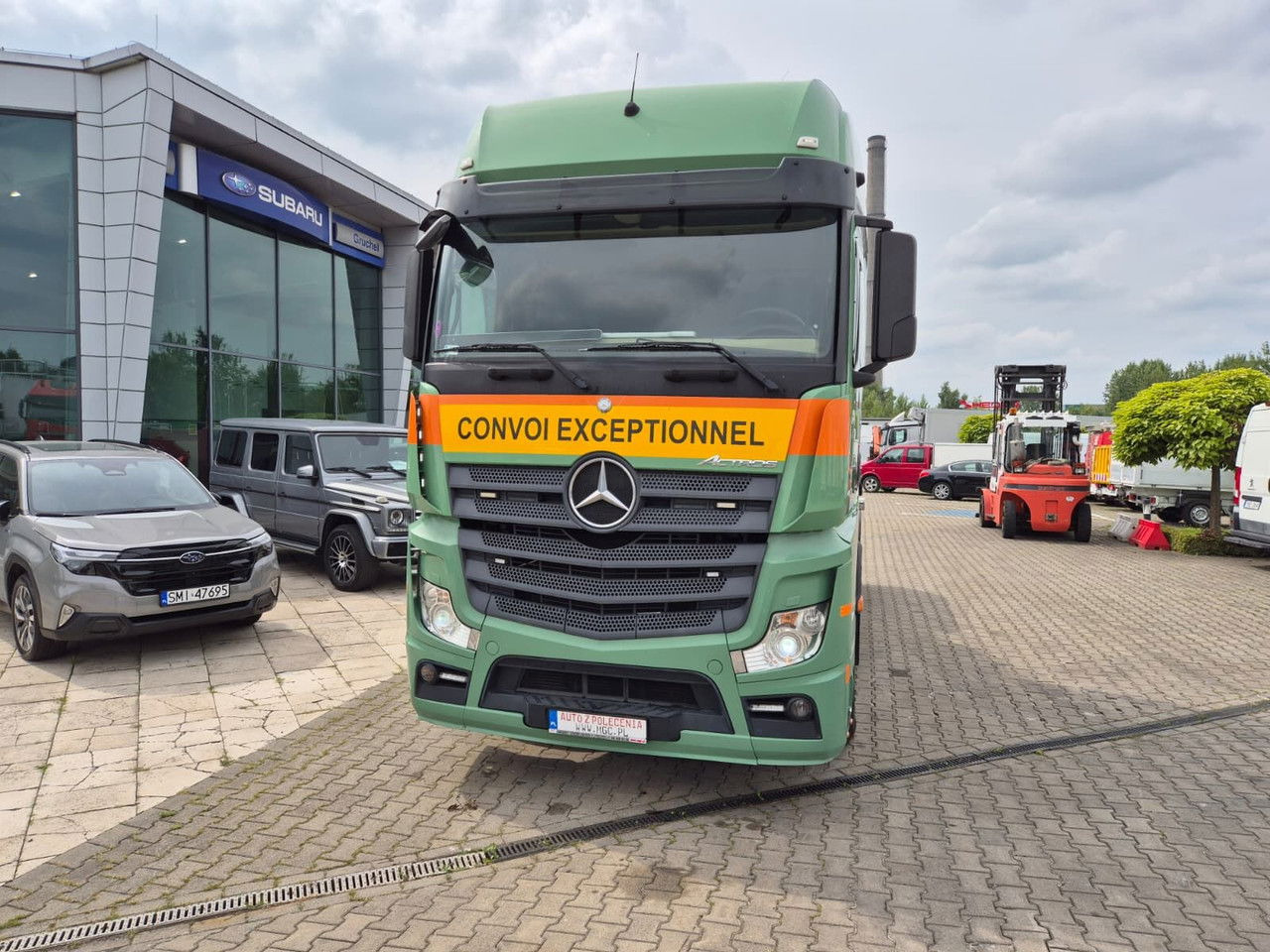 Mercedes-Benz Actros 4163 8X4 / 1 Owner / LOW KM / Super Condition - Ťahač: obrázok 3 Mercedes-Benz Actros 4163 8X4 / 1 Owner / LOW KM / Super Condition - Ťahač: obrázok 3