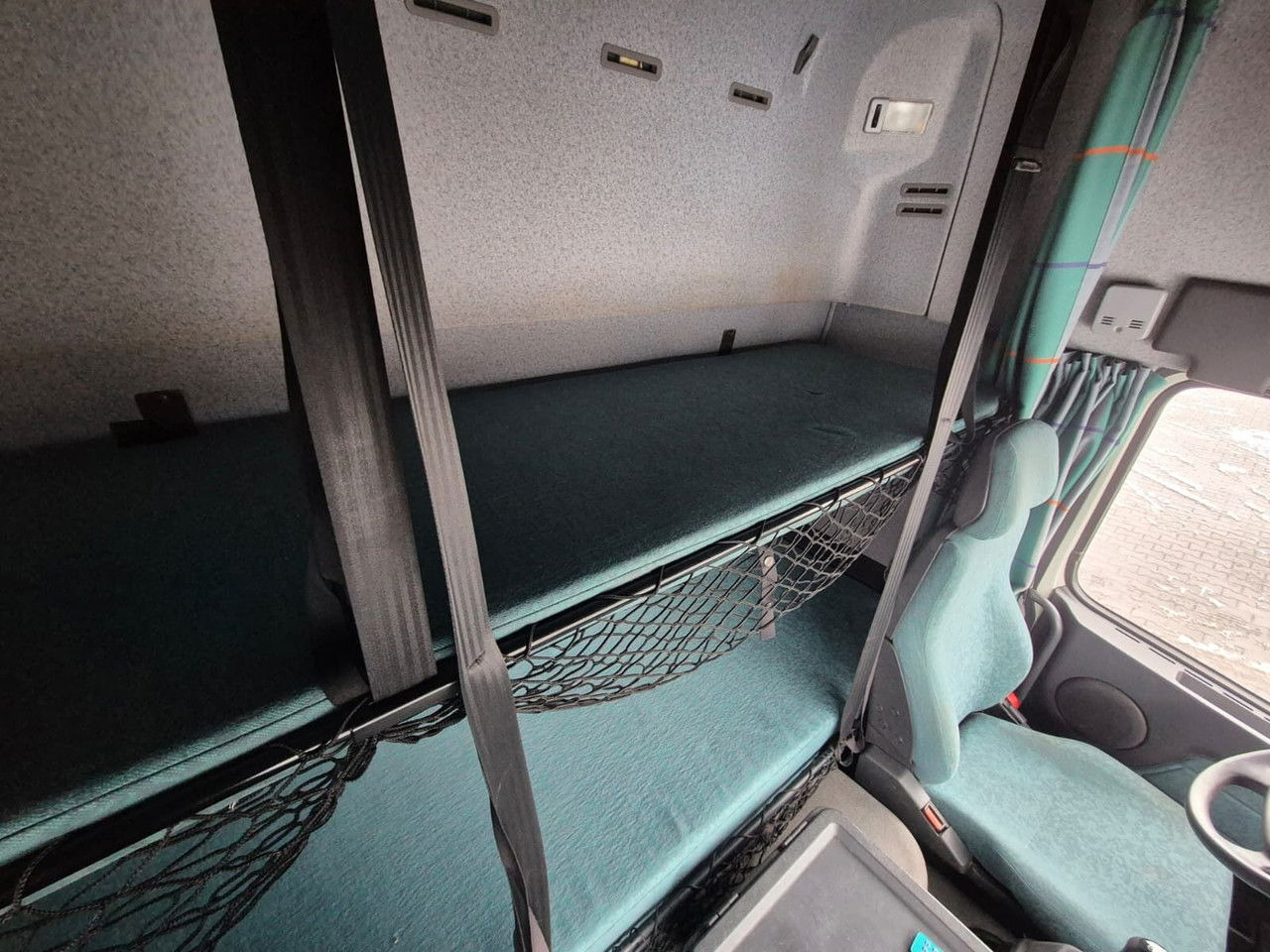 Leasing VOLVO FM 7 5 Horses / 3 People Live Cabin / 1 Owner / Serviced VOLVO FM 7 5 Horses / 3 People Live Cabin / 1 Owner / Serviced: obrázok 23