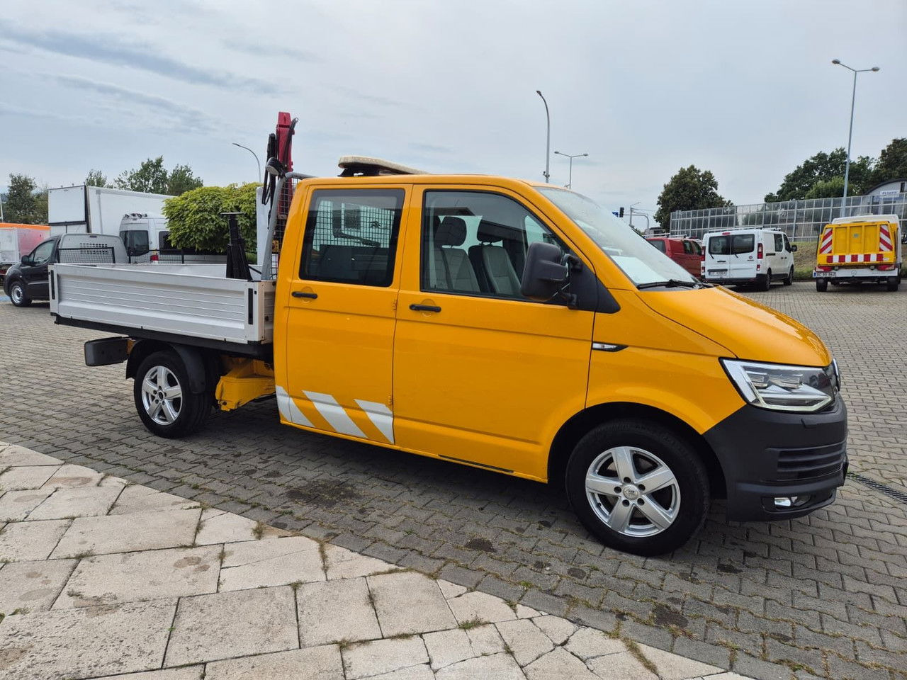 Volkswagen Transporter T6 / 4X4 / Long / Doka / NEW Service - Dodávka valník: obrázok 5 Volkswagen Transporter T6 / 4X4 / Long / Doka / NEW Service - Dodávka valník: obrázok 5