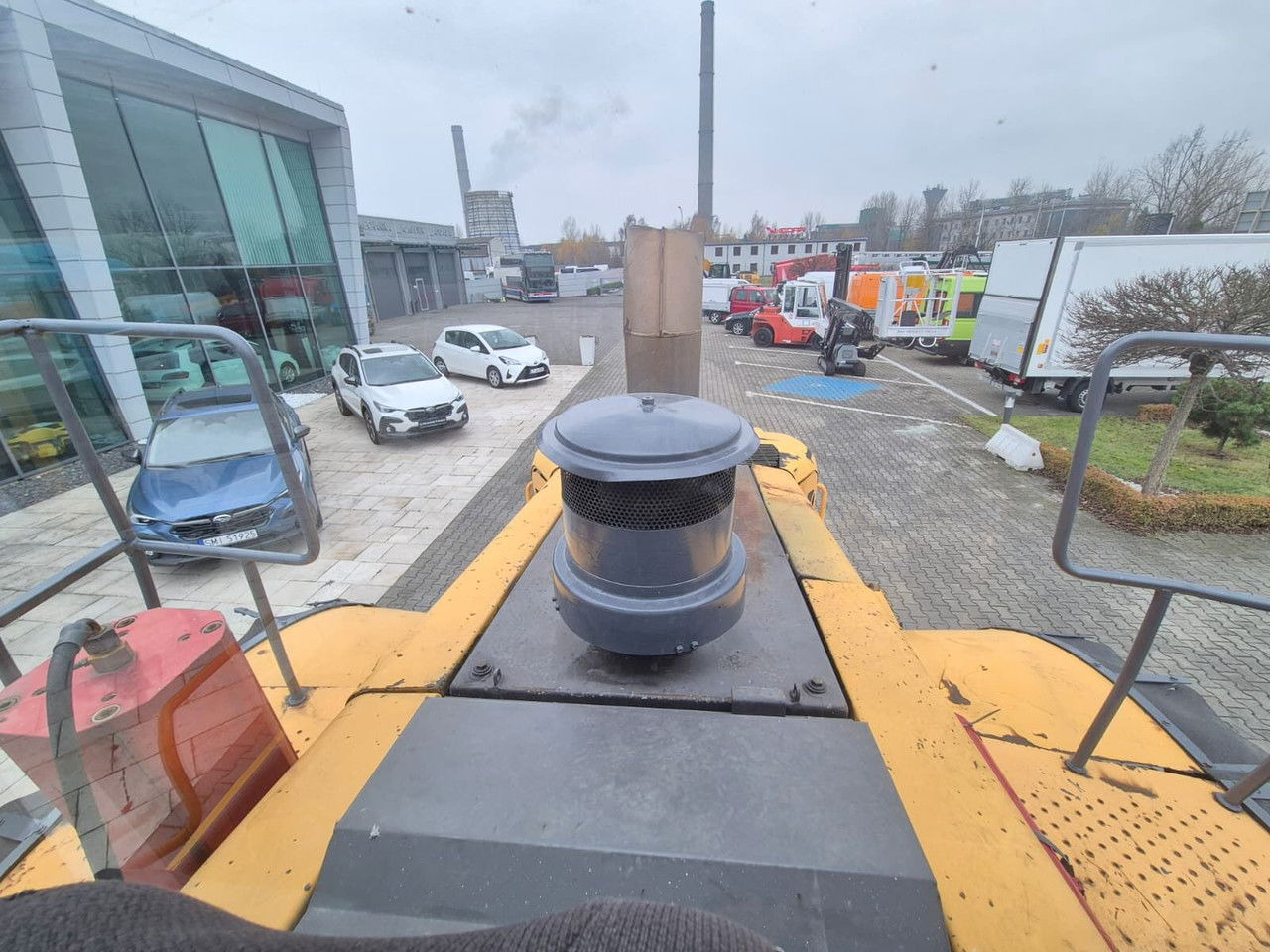 Kolesový nakladač Volvo L180 E: obrázok 28