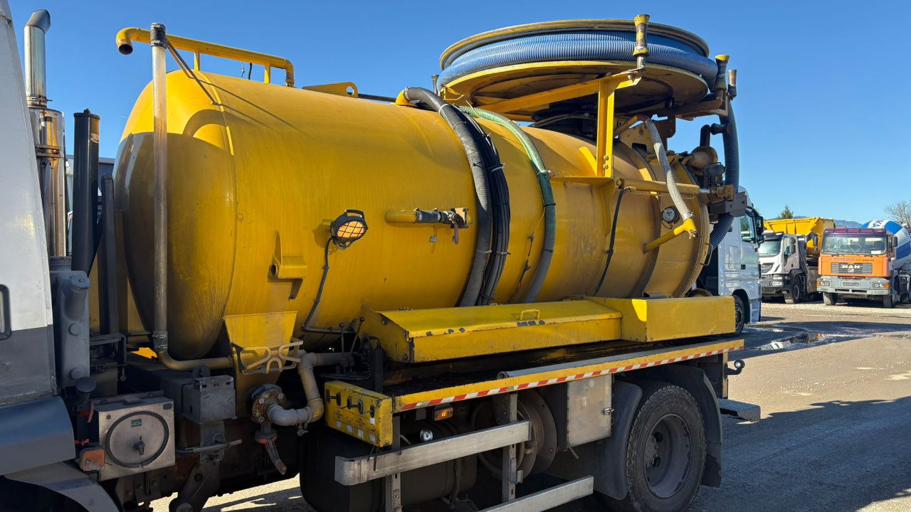 DAF AE55 4x2 vacuum + pressure truck - 8000 liters - Fekálne vozidlo: obrázok 2 DAF AE55 4x2 vacuum + pressure truck - 8000 liters - Fekálne vozidlo: obrázok 2