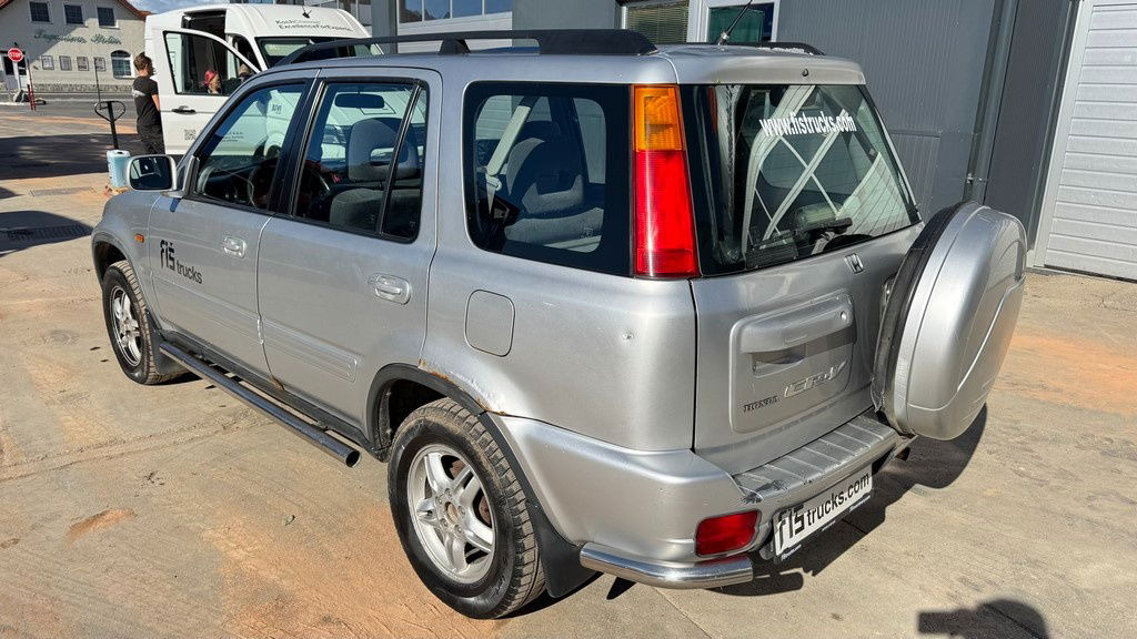 Honda CRV 2.0 - Petrol - AIR Condition - 5 Doors - SUV: obrázok 5 Honda CRV 2.0 - Petrol - AIR Condition - 5 Doors - SUV: obrázok 5