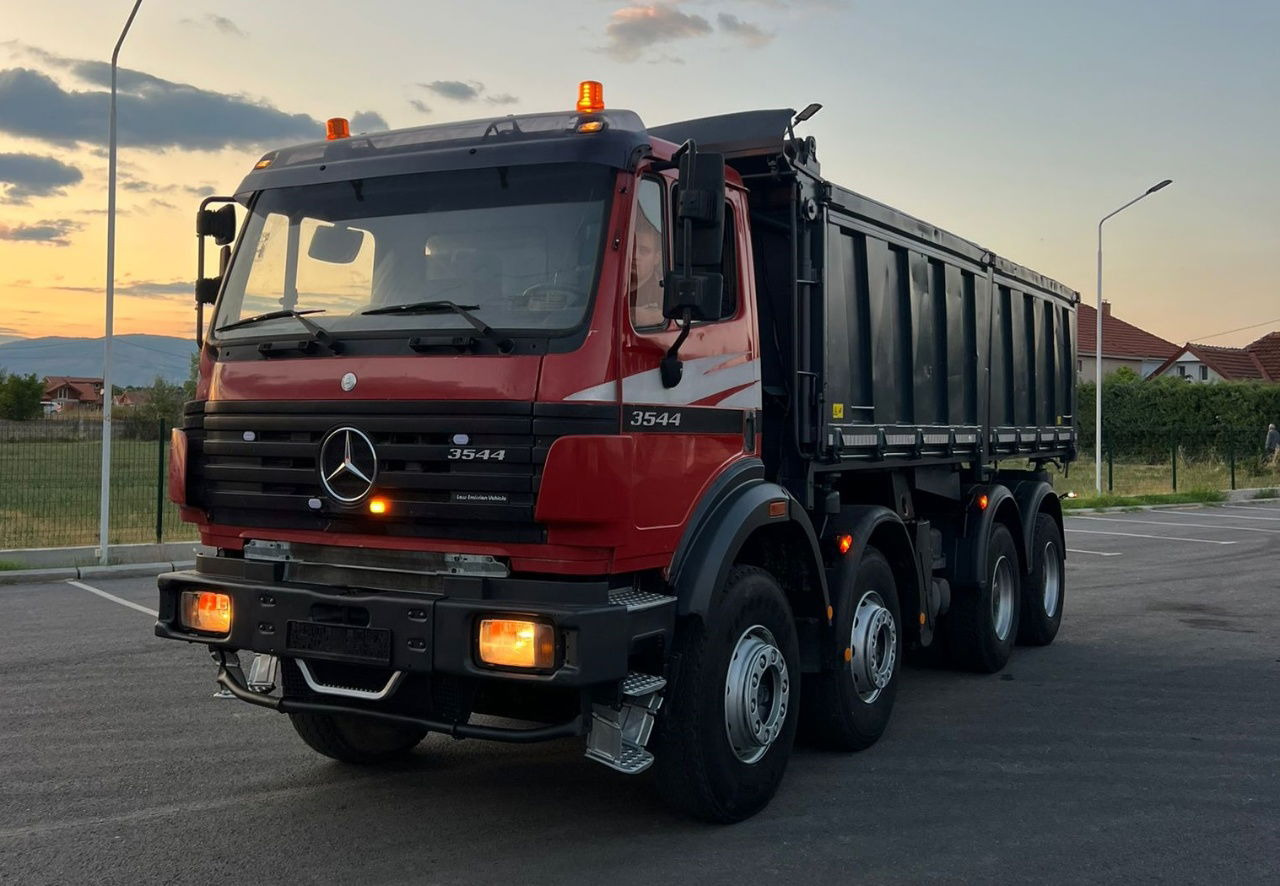 Mercedes-Benz SK 3544 8X4 K tipper - AC - retarder - Iné stroje: obrázok 1 Mercedes-Benz SK 3544 8X4 K tipper - AC - retarder - Iné stroje: obrázok 1