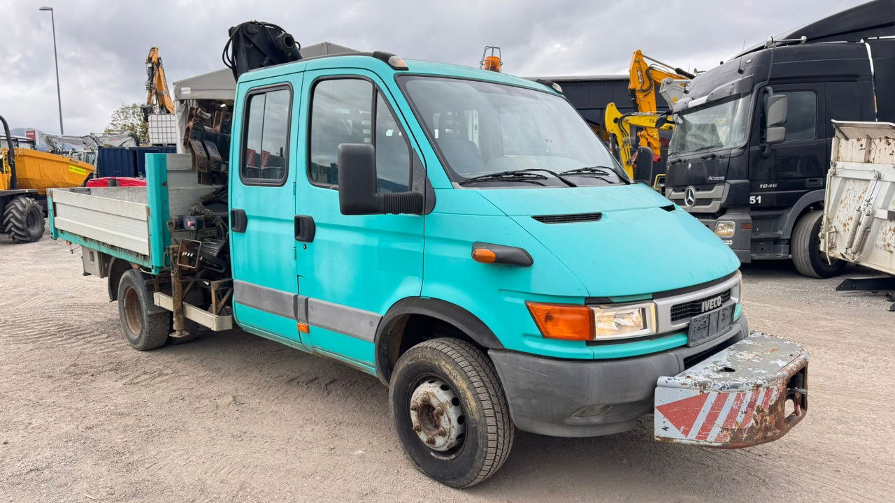 Iveco Daily 65 C15 stake body - Hiab 045-3 - 7.5M - Dodávka valník, Dodávkа s dvojitou kabínou: obrázok 2 Iveco Daily 65 C15 stake body - Hiab 045-3 - 7.5M - Dodávka valník, Dodávkа s dvojitou kabínou: obrázok 2