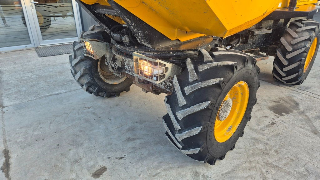 JCB 6TST - 2016 Year - 1585 Working Hours - Mini damper: obrázok 2 JCB 6TST - 2016 Year - 1585 Working Hours - Mini damper: obrázok 2