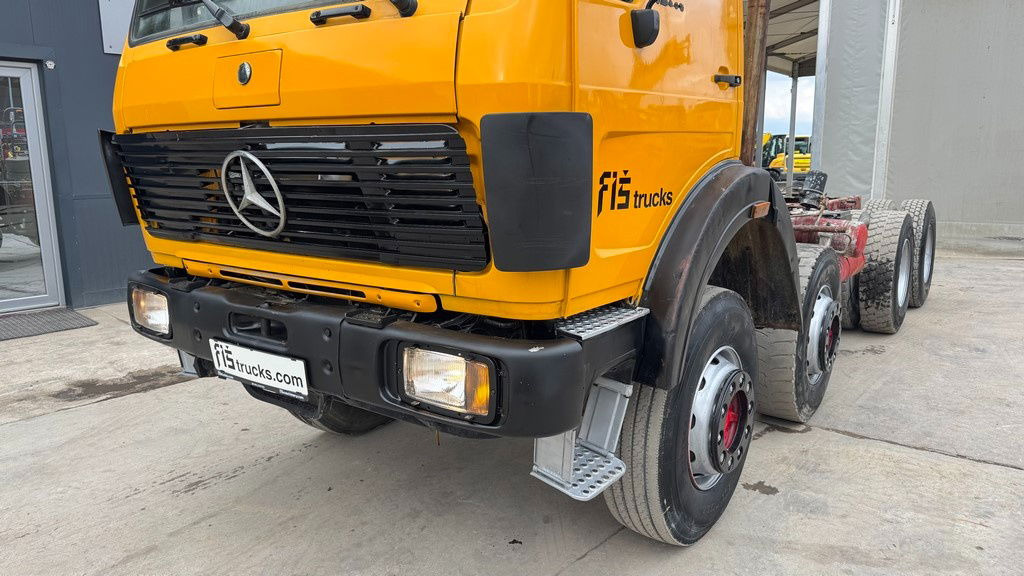 Mercedes-Benz 3228 8x4 chassis - v8 - Podvozek s kabinou: obrázok 2 Mercedes-Benz 3228 8x4 chassis - v8 - Podvozek s kabinou: obrázok 2