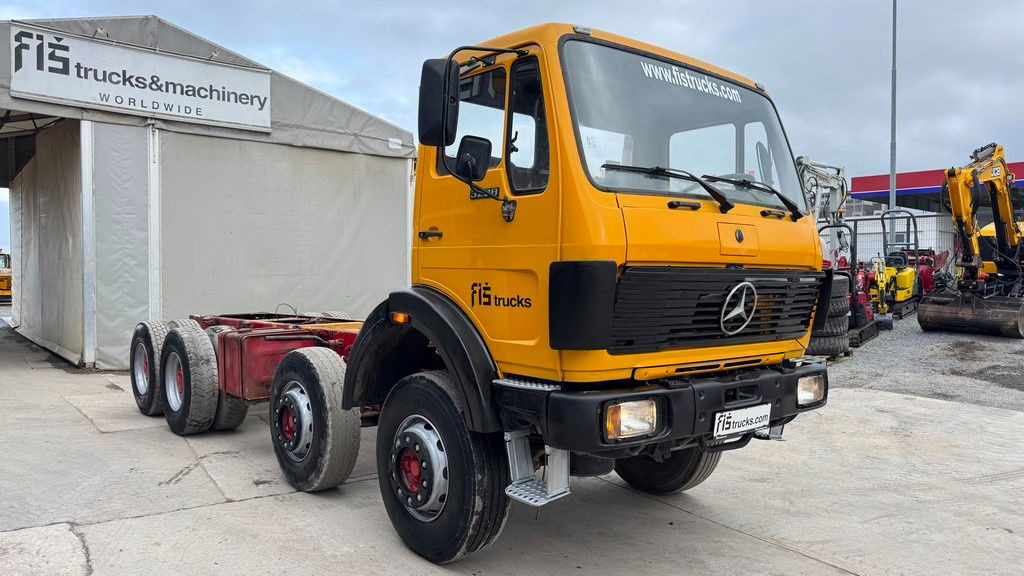 Mercedes-Benz 3228 8x4 chassis - v8 - Podvozek s kabinou: obrázok 3 Mercedes-Benz 3228 8x4 chassis - v8 - Podvozek s kabinou: obrázok 3