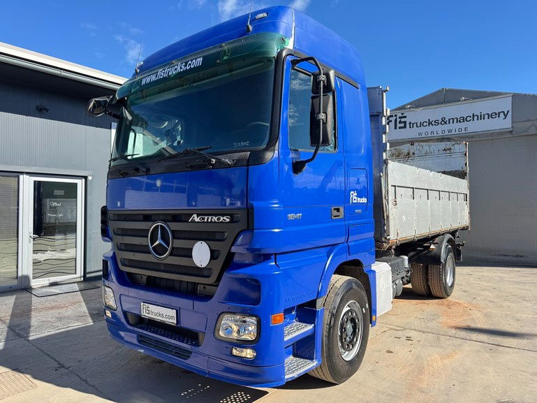 Mercedes-Benz Actros 1841 L 4x2 tipper - tarpaulin - euro 5 - Sklápač: obrázok 1 Mercedes-Benz Actros 1841 L 4x2 tipper - tarpaulin - euro 5 - Sklápač: obrázok 1