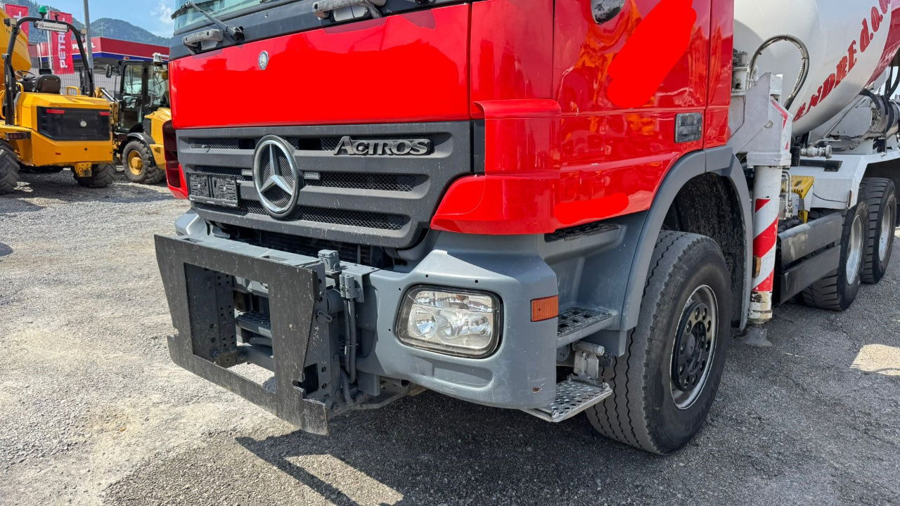 Mercedes-Benz Actros 3341 6x4 7m3 + 24m Cifa - Domiešavač: obrázok 2 Mercedes-Benz Actros 3341 6x4 7m3 + 24m Cifa - Domiešavač: obrázok 2