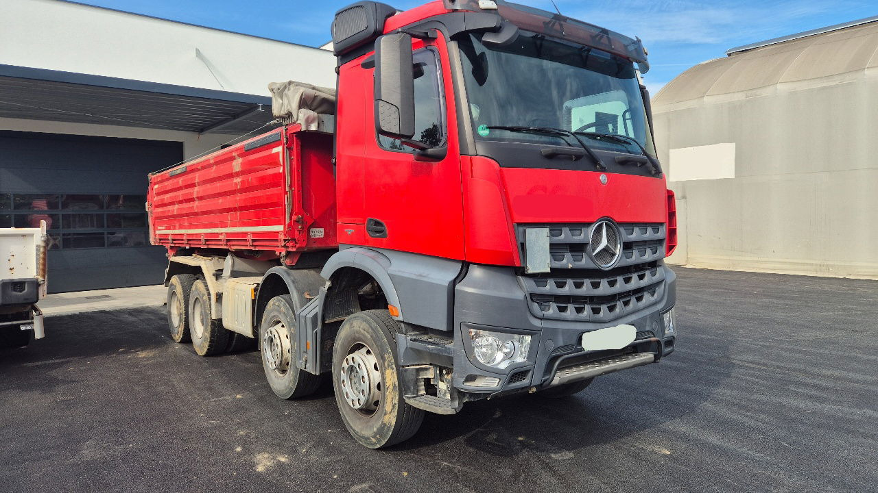 Mercedes-Benz Arocs 3243 8X4 mulda tipper - bordmatic - Sklápač: obrázok 2 Mercedes-Benz Arocs 3243 8X4 mulda tipper - bordmatic - Sklápač: obrázok 2