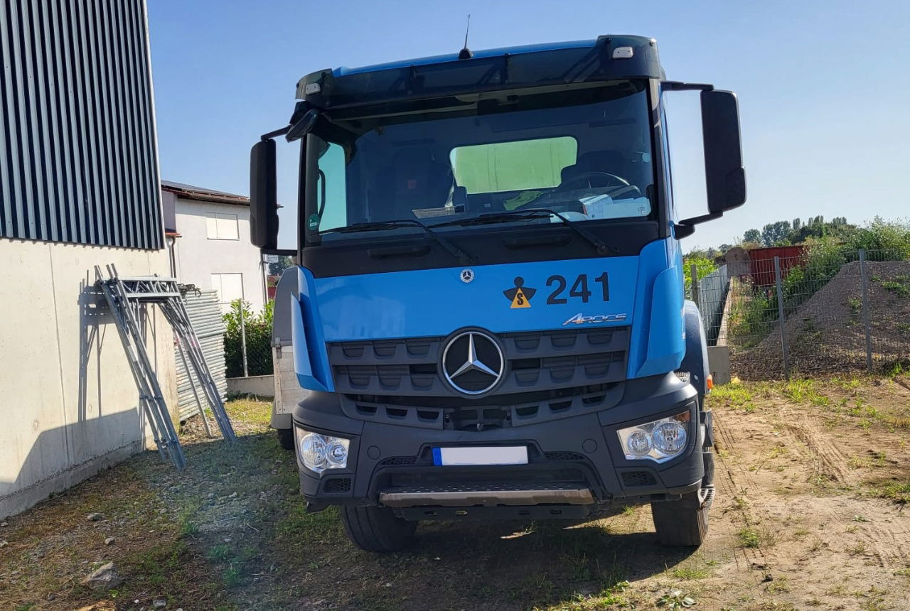 Mercedes-Benz Arocs 3543 8x4 schwing mixer 9m3 - Domiešavač: obrázok 2 Mercedes-Benz Arocs 3543 8x4 schwing mixer 9m3 - Domiešavač: obrázok 2