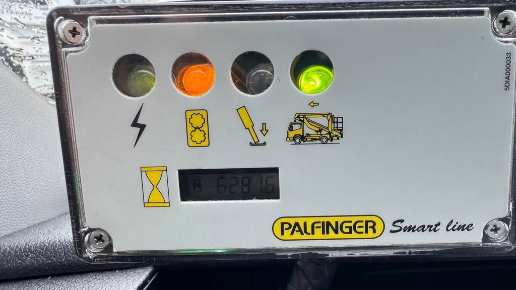 Automobilová plošina Mercedes-Benz Sprinter S 516 CDI - paflinger platform 24m - AC: obrázok 22 Automobilová plošina Mercedes-Benz Sprinter S 516 CDI - paflinger platform 24m - AC: obrázok 22