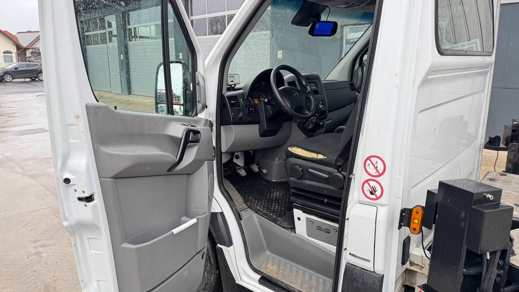 Automobilová plošina Mercedes-Benz Sprinter S 516 CDI - paflinger platform 24m - AC: obrázok 26 Automobilová plošina Mercedes-Benz Sprinter S 516 CDI - paflinger platform 24m - AC: obrázok 26