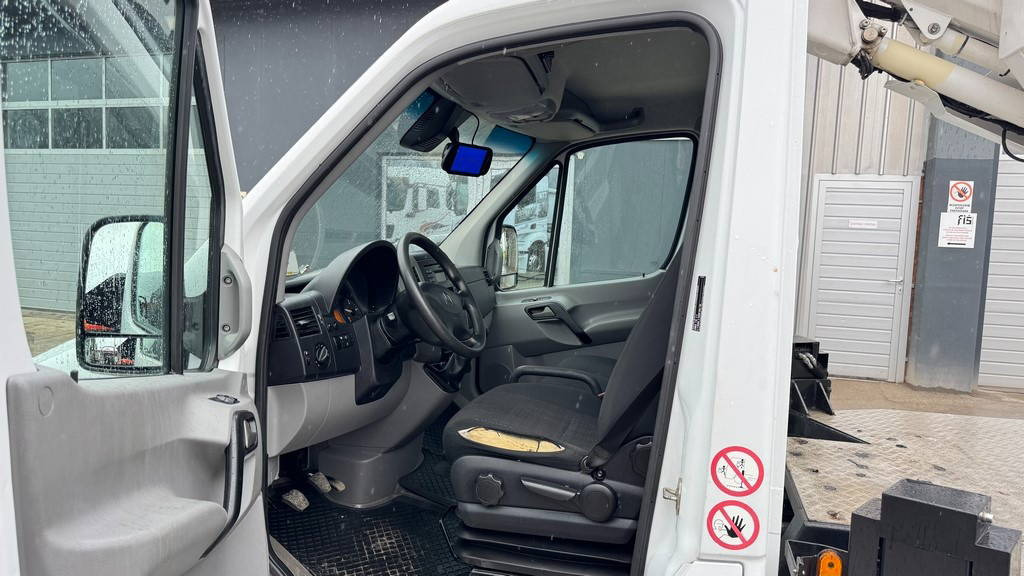 Automobilová plošina Mercedes-Benz Sprinter S 516 CDI - paflinger platform 24m - AC: obrázok 27 Automobilová plošina Mercedes-Benz Sprinter S 516 CDI - paflinger platform 24m - AC: obrázok 27