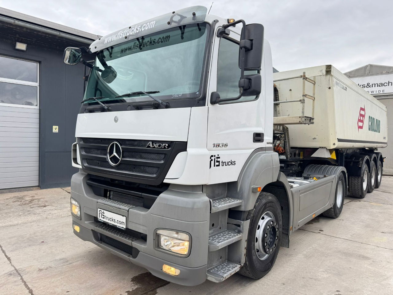 Mercedes-Benz Axor 1836 4x2 tipper hydraulics - Ťahač: obrázok 1 Mercedes-Benz Axor 1836 4x2 tipper hydraulics - Ťahač: obrázok 1