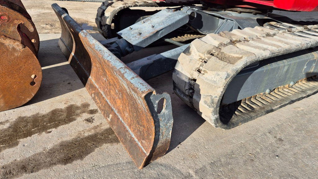 Takeuchi TB138FR - Powertilt - 3X Buckets - 2015 Year - Mini rýpadlo: obrázok 5 Takeuchi TB138FR - Powertilt - 3X Buckets - 2015 Year - Mini rýpadlo: obrázok 5