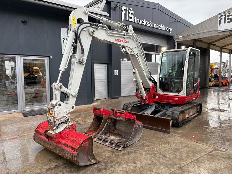 Takeuchi TB370 - Powertilt - 3X Buckets - 2021 Year - 3025 Working Hours - Mini rýpadlo: obrázok 1 Takeuchi TB370 - Powertilt - 3X Buckets - 2021 Year - 3025 Working Hours - Mini rýpadlo: obrázok 1