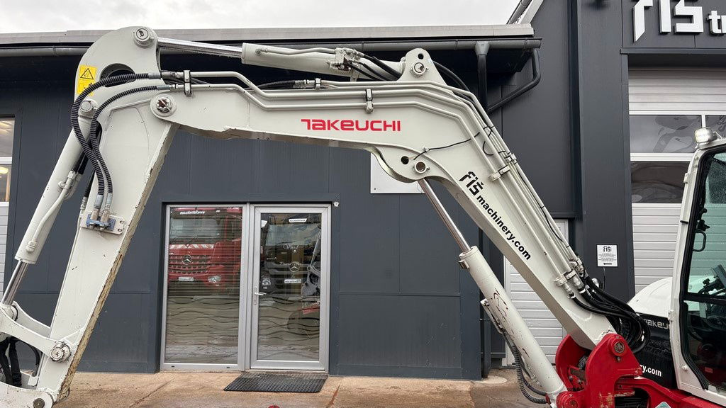 Takeuchi TB370 - Powertilt - 3X Buckets - 2021 Year - 3025 Working Hours - Mini rýpadlo: obrázok 3 Takeuchi TB370 - Powertilt - 3X Buckets - 2021 Year - 3025 Working Hours - Mini rýpadlo: obrázok 3