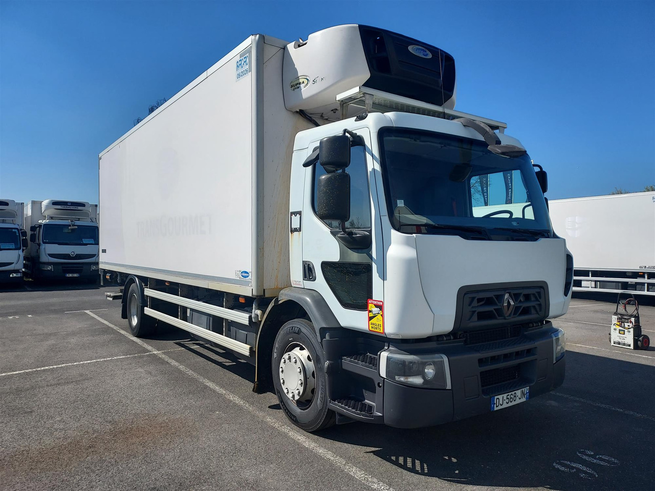 RENAULT D Wide - Chladirenské nákladné vozidlo: obrázok 2 RENAULT D Wide - Chladirenské nákladné vozidlo: obrázok 2