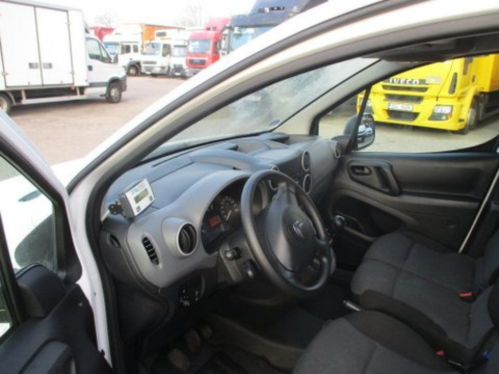 Citroën Berlingo izotherm - Chladiarenská dodávka: obrázok 5 Citroën Berlingo izotherm - Chladiarenská dodávka: obrázok 5