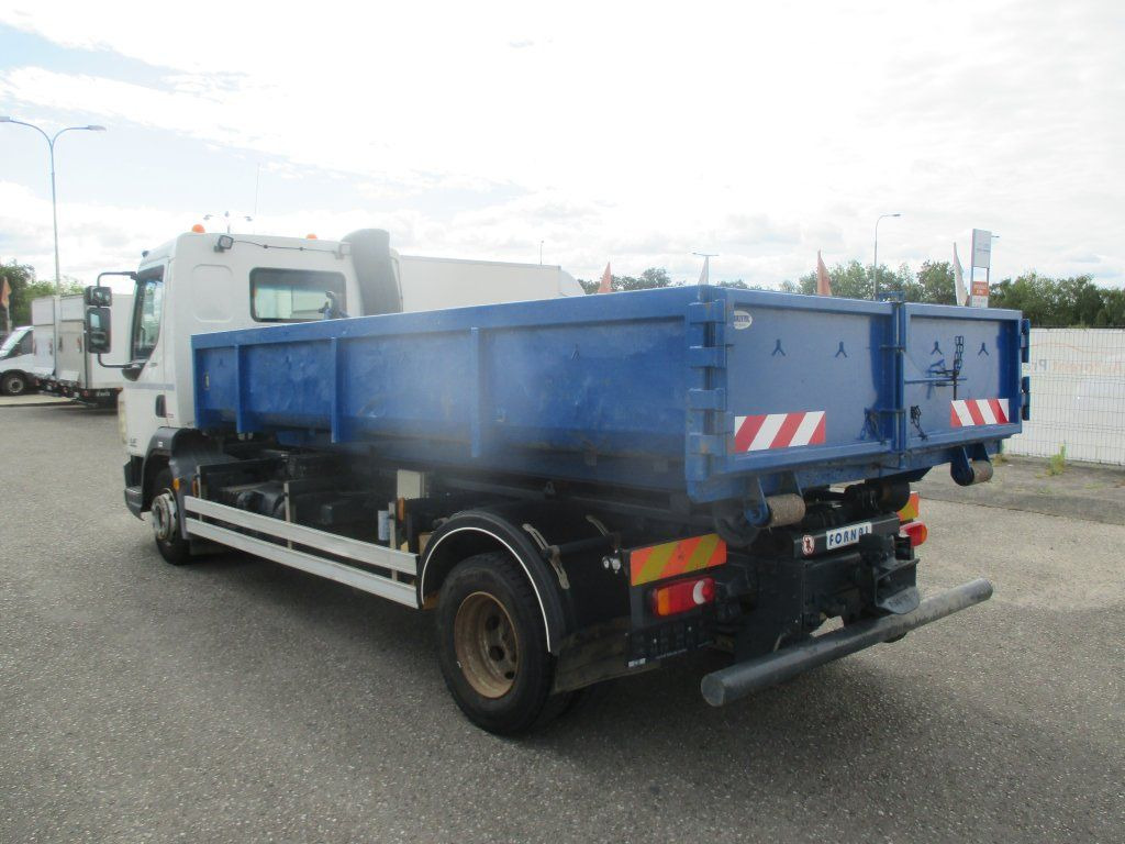 DAF LF 12.250 - Hákový nosič kontajnerov: obrázok 3 DAF LF 12.250 - Hákový nosič kontajnerov: obrázok 3