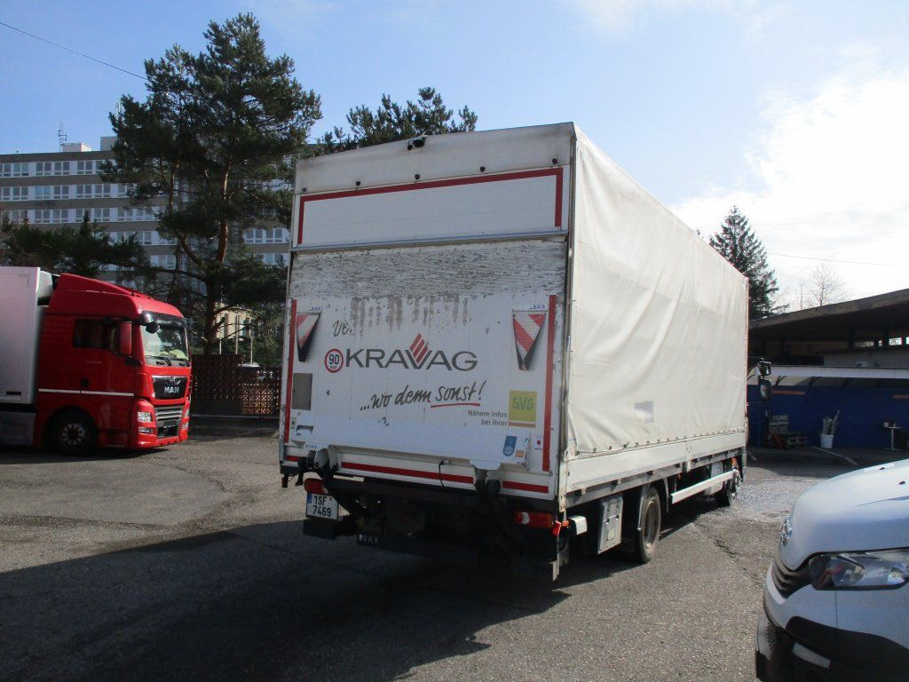 DAF LF 12.260 - Plachtové nákladné vozidlo: obrázok 2 DAF LF 12.260 - Plachtové nákladné vozidlo: obrázok 2