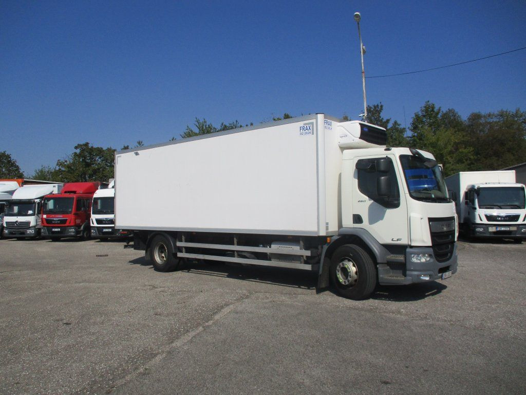 DAF LF 18.260 Xarios 600 - Chladirenské nákladné vozidlo: obrázok 2 DAF LF 18.260 Xarios 600 - Chladirenské nákladné vozidlo: obrázok 2