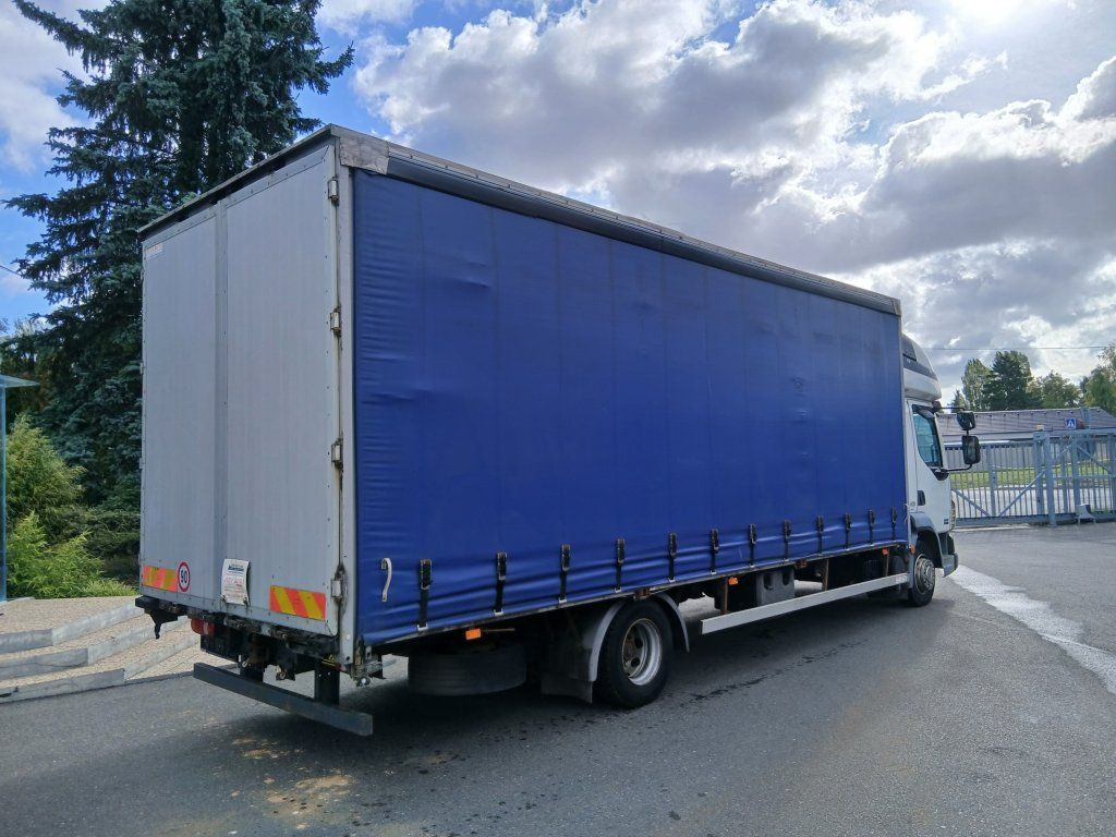 DAF LF45.220 EURO 4 - Plachtové nákladné vozidlo: obrázok 4 DAF LF45.220 EURO 4 - Plachtové nákladné vozidlo: obrázok 4