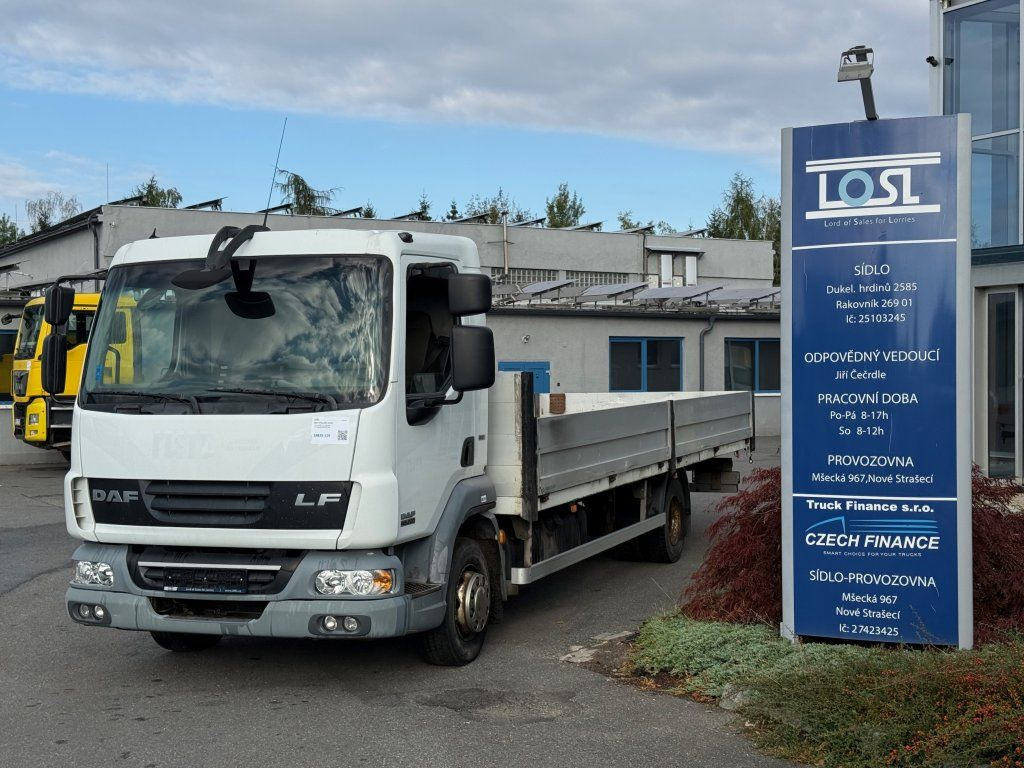 DAF LF45.220 EURO 5 - Valníkový/ Plošinový nákladný automobil: obrázok 1 DAF LF45.220 EURO 5 - Valníkový/ Plošinový nákladný automobil: obrázok 1