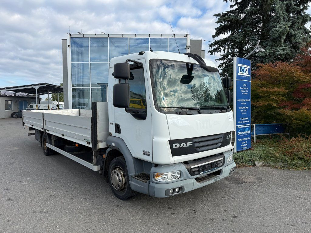 DAF LF45.220 EURO 5 - Valníkový/ Plošinový nákladný automobil: obrázok 2 DAF LF45.220 EURO 5 - Valníkový/ Plošinový nákladný automobil: obrázok 2