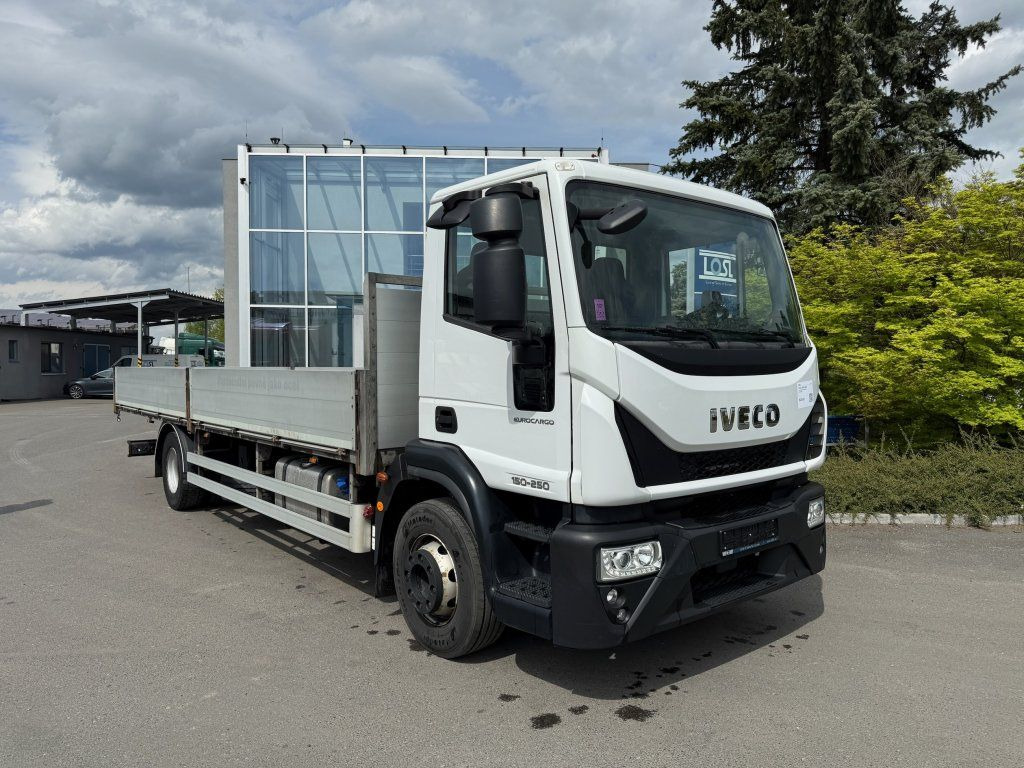 Iveco 150E25 EURO 6 - Valníkový/ Plošinový nákladný automobil: obrázok 2 Iveco 150E25 EURO 6 - Valníkový/ Plošinový nákladný automobil: obrázok 2