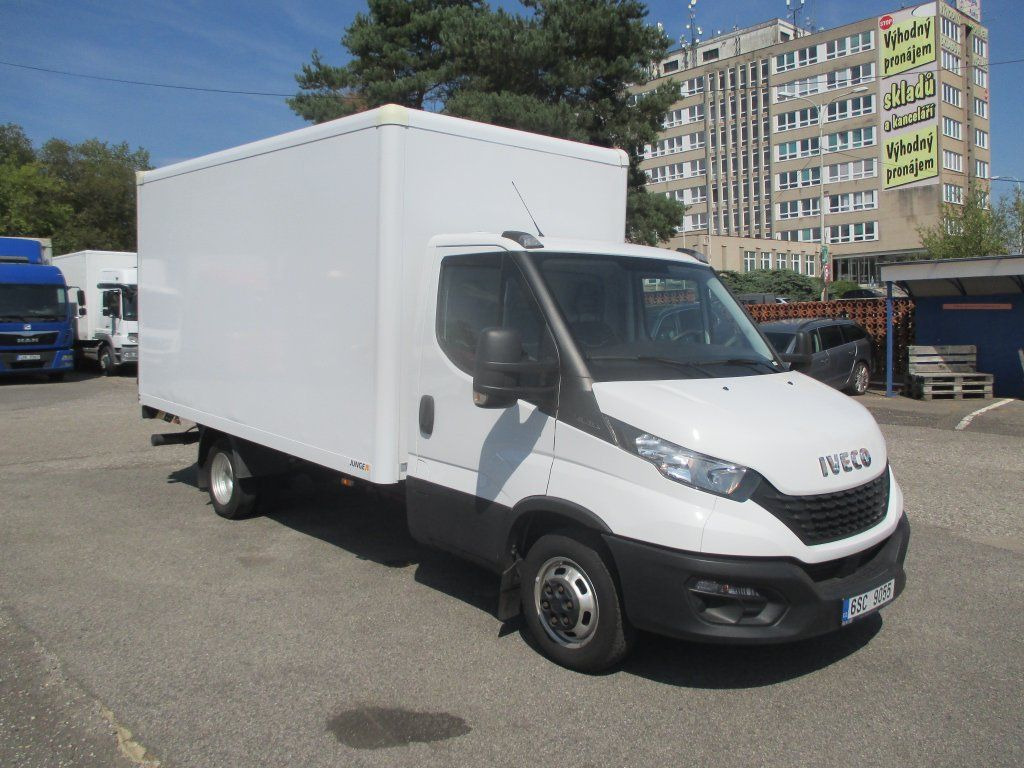 Iveco 35C16 Daily EURO 6 - Dodávka skriňová nadstavba: obrázok 3 Iveco 35C16 Daily EURO 6 - Dodávka skriňová nadstavba: obrázok 3