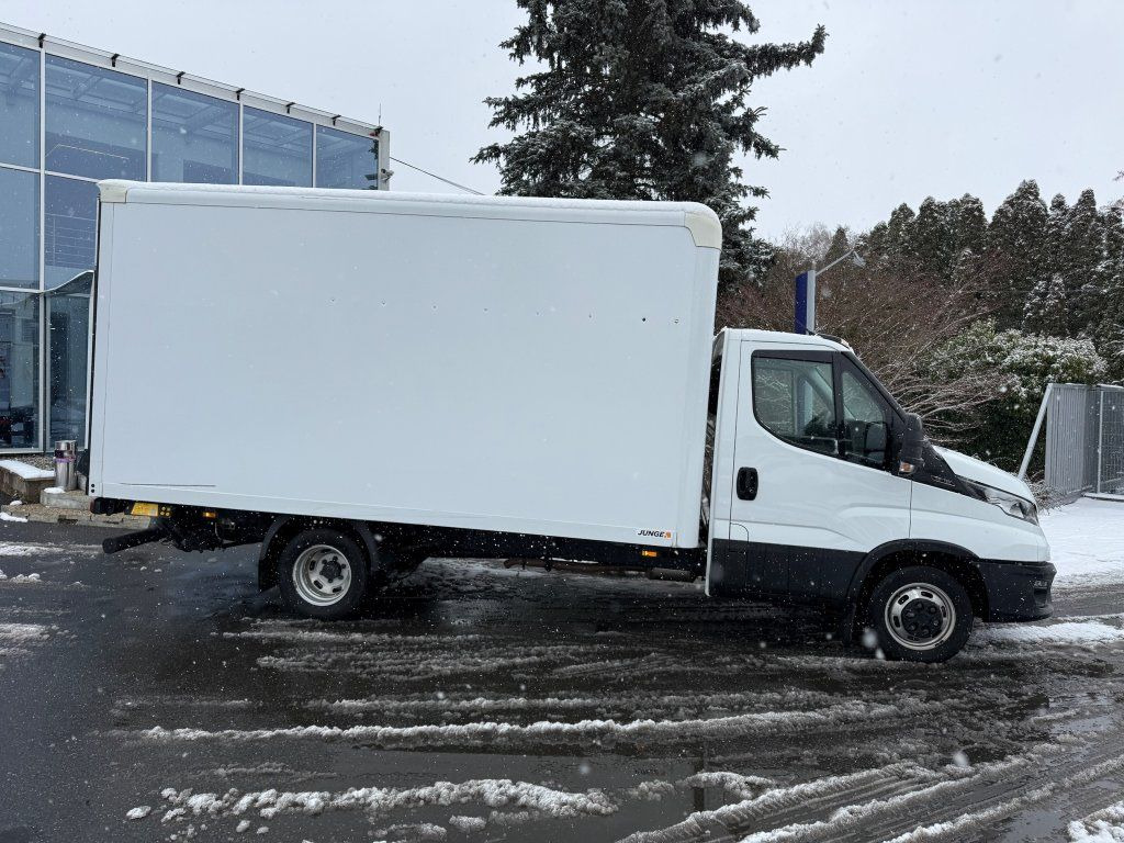 Iveco Daily 35C16 - Dodávka skriňová nadstavba: obrázok 2 Iveco Daily 35C16 - Dodávka skriňová nadstavba: obrázok 2