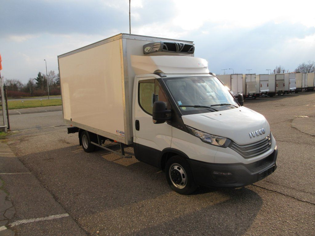 Iveco Daily 35C16 Iveco Daily 35C16 - Dodávka skriňová nadstavba: obrázok 2 Iveco Daily 35C16 Iveco Daily 35C16 - Dodávka skriňová nadstavba: obrázok 2