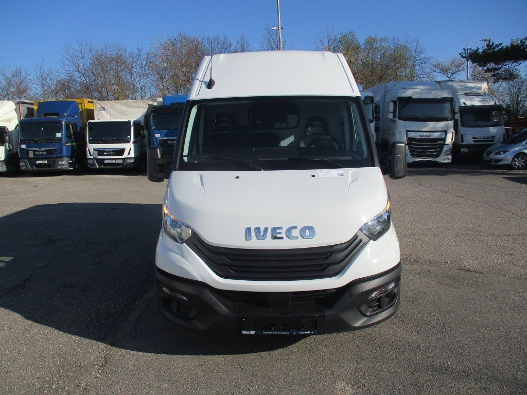 Iveco Daily 35S16 - Furgon: obrázok 2 Iveco Daily 35S16 - Furgon: obrázok 2