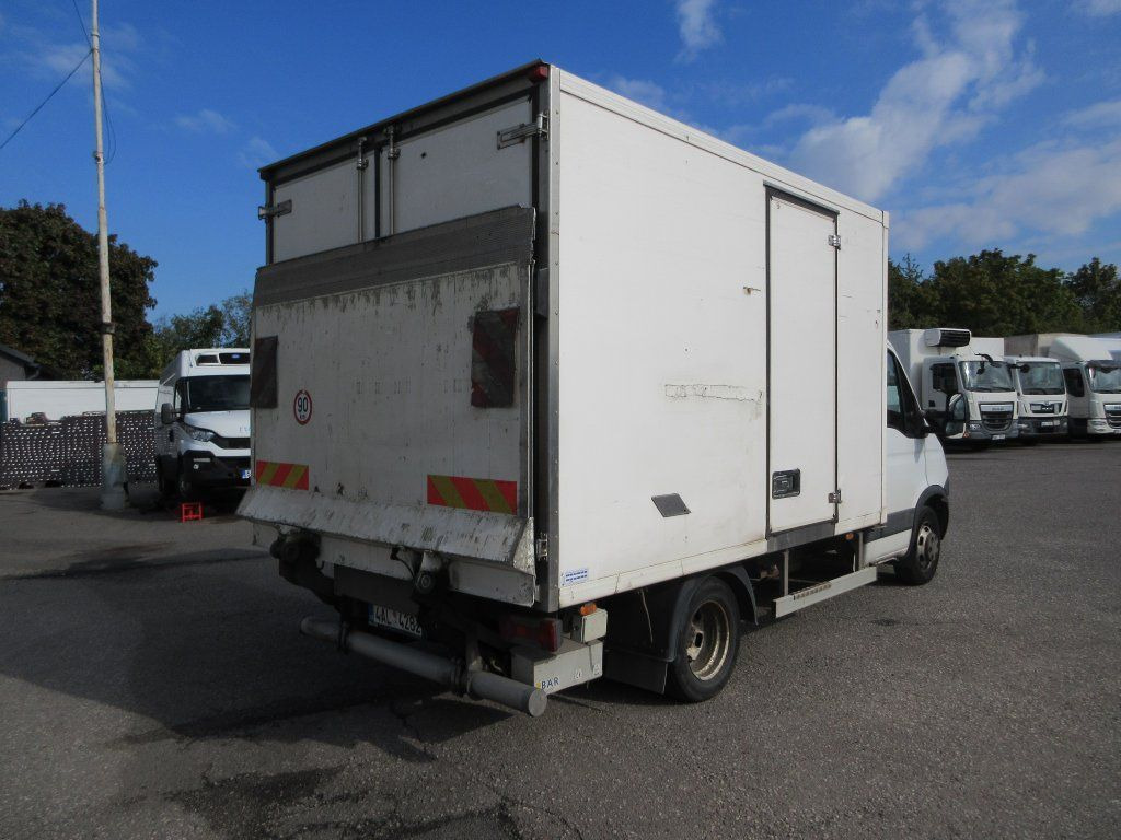 Iveco Daily 50C15 - Chladiarenská dodávka: obrázok 4 Iveco Daily 50C15 - Chladiarenská dodávka: obrázok 4